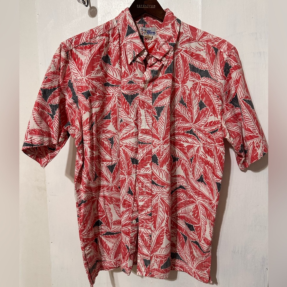 Reyn Spooner Hawaiian Traditionals 40 percent polyester